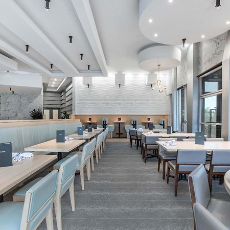 Sandman Signature Toronto Airport Hotel Экстерьер фото
