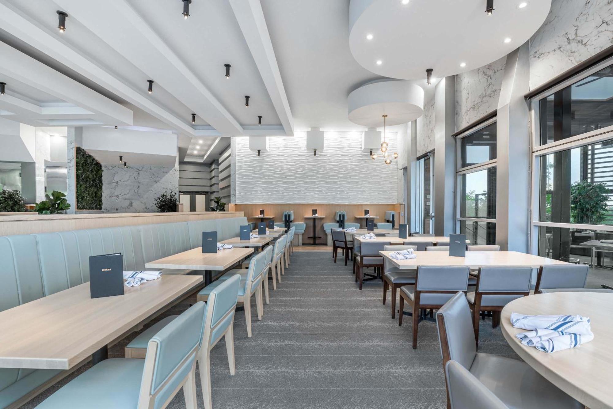 Sandman Signature Toronto Airport Hotel Экстерьер фото