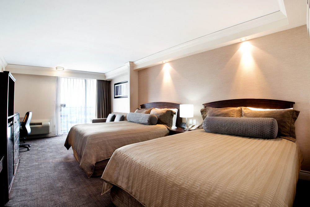 Sandman Signature Toronto Airport Hotel Экстерьер фото